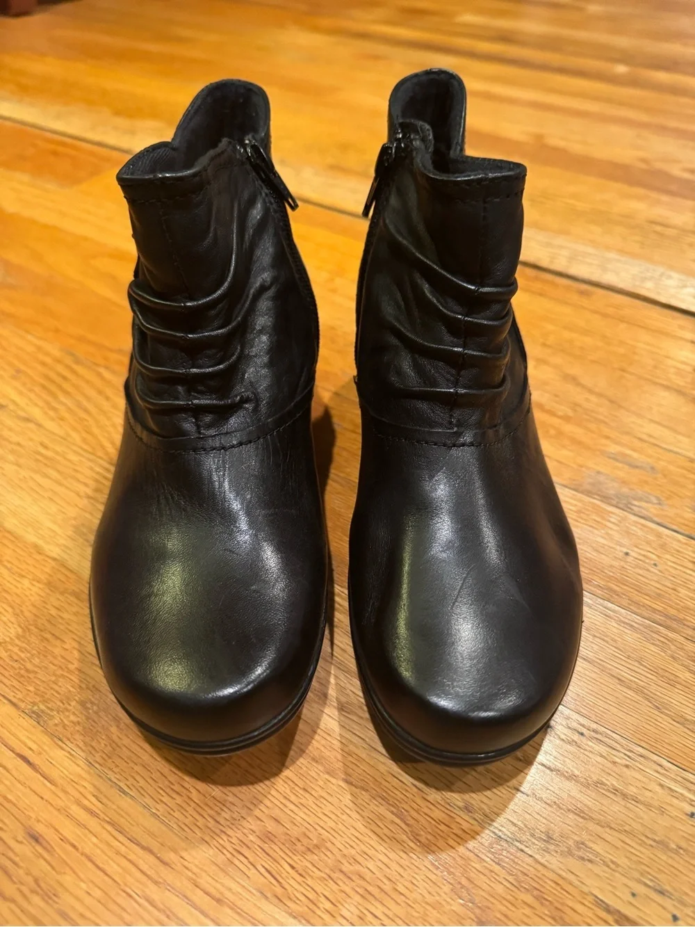 Earth Origins Booties Women’s Size 6.5
